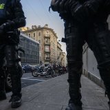 A Genève, les 19 personnes majeures interpellées jeudi par la police dans le cadre de l'occupation d'un immeuble vide des Pâquis ont été condamnées par ordonnance pénale vendredi. Tant le propriétaire du bâtiment que la police a porté plainte (arc...